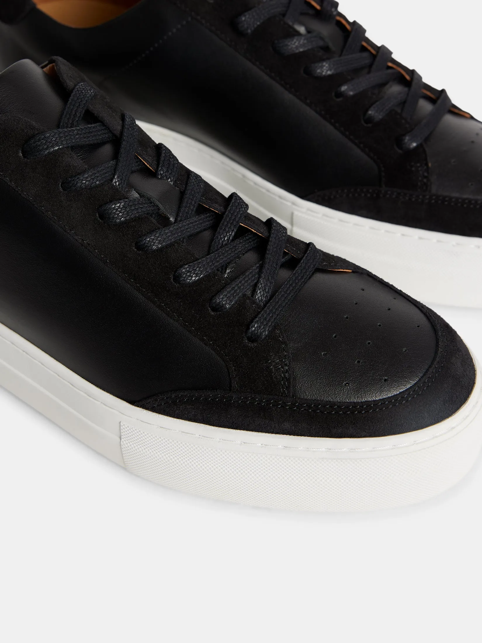 Art Signature Leather Sneaker